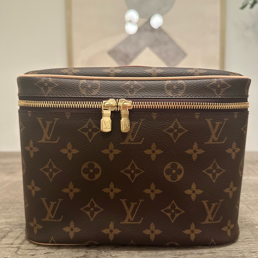 Louis Vuitton Monogram Nice BB vanity case